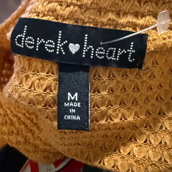 Derek Heart Mustard Textured Knit Cropped Sweater With Button Accents, Medium - Picture 5 of 6